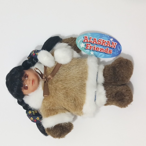 Artic Circle Alaskan Friends Eskimo 8" Soft Plush Doll with pom poms - Picture 2 of 10